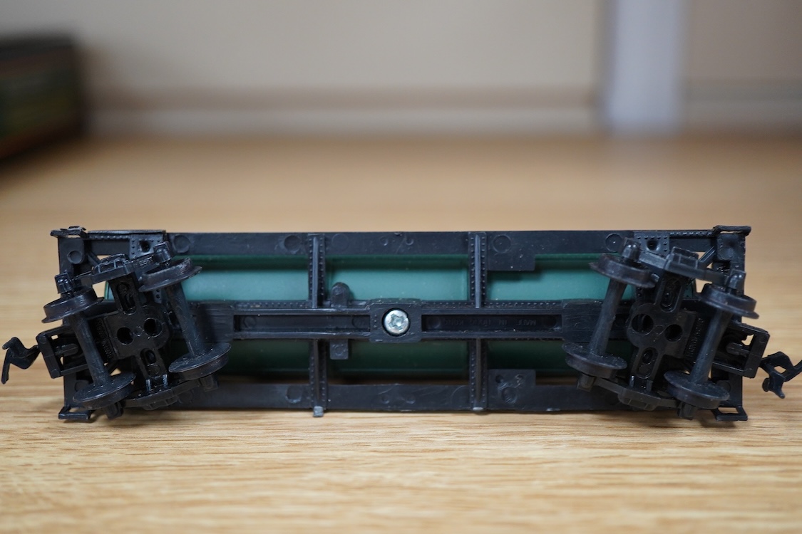 A quantity of US outline HO railway by Athearn, Bachmann, etc. including three locomotives; a Union Pacific Bo-Bo diesel, 1468, a Santa Fe Bo-Bo diesel, 5707, and a Santa Fe 0-4-0 tender engine, together with a 12-wheel